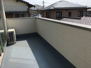 長泉町 下長窪マイホーム新築注文住宅 ベランダFRP防水とサイディング張り