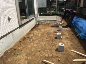 長泉町 下長窪マイホーム新築注文住宅 南側ウッドデッキ準備