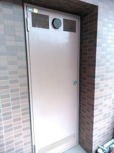 沼津市 給湯器交換 パイプシャフト