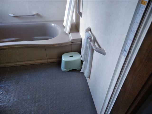 裾野市でタカラのぴったりサイズの浴室とミニキッチン付きのお部屋でゆっくり里帰り!