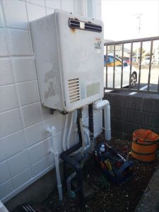 旧リンナイ製給湯器２階