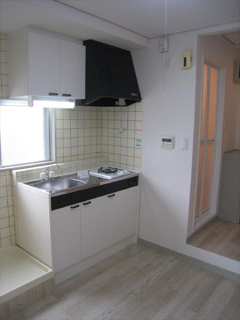 三島市の賃貸マンションを３点ユニットから浴室・トイレを別々に！
