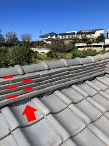 函南町 瓦屋根補修　瓦ズレのためラバーロック(瓦止め)