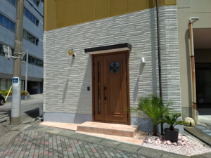 沼津市スナック玄関