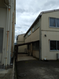 沼津市  鉄骨造の工場屋根から雨漏り