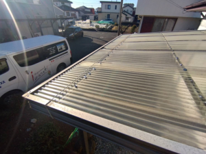 沼津市 テラス屋根ポリカ波板張替え