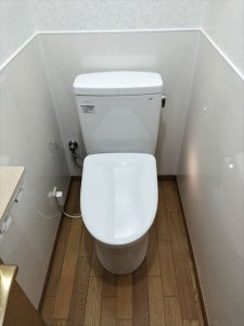 沼津市 トイレリフォーム TOTOピュアレストQR・アプリコットF3