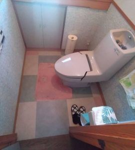 伊豆市　TOTO「ピュアレストQR+アプリコットF1A」で トイレリフォーム