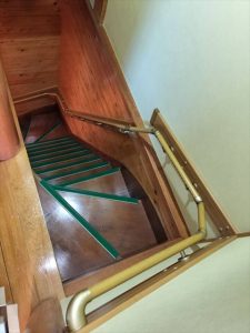 伊豆の国市　階段手すりリフォーム