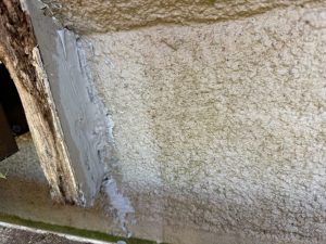 函南町　モルタル外壁の塗装と雨戸木枠の補修
