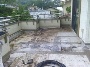 沼津市　ジョイントタイルを撤去して、ウレタン防水仕上げに！