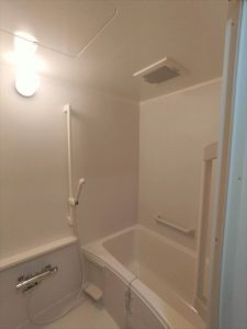 沼津市でバリアフリー＆安全設計のシステムバスLIXIL 「リビオフィット」