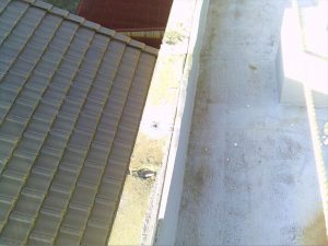 沼津市　ベランダの雨漏りを防ぐ大切な「笠木防水」