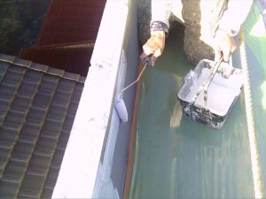 沼津市　ベランダの雨漏りを防ぐ大切な「笠木防水」水工事