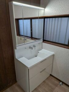 沼津市　お手入れ簡単＆収納力抜群！タカラ洗面化粧台「ファミーユ」