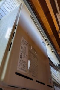 函南町で　リンナイ製給湯器交換工事