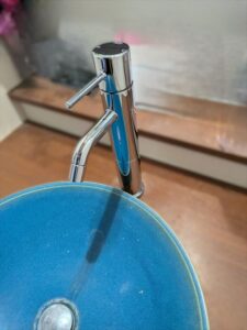 沼津市 使いにくかった洗面所の水栓を交換