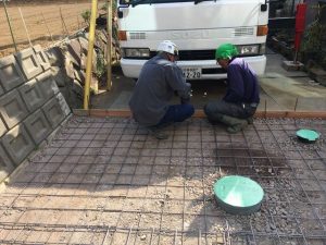 長泉町　下長窪マイホーム新築注文住宅　駐車場コンクリート打ち