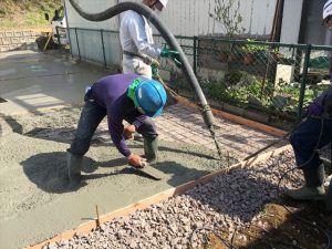 長泉町　下長窪マイホーム新築注文住宅　駐車場コンクリート打ち　③