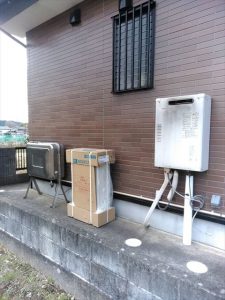 裾野市茶畑でノーリツ製石油給湯器に交換