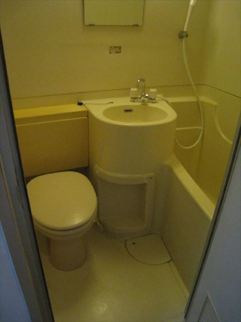 三島市の賃貸マンションを３点ユニットから浴室・トイレを別々に！