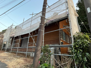 伊豆の別荘の屋根の雨漏り　屋根と外壁同時修理