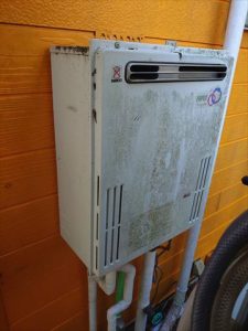 三島市　ﾊﾟｰﾊﾟｽ製給湯器交換