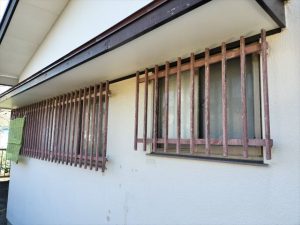 沼津市で格子と木製窓枠の塗装補修