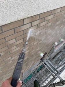 富士市　雨漏りの原因調査と外壁の補修・塗装工事