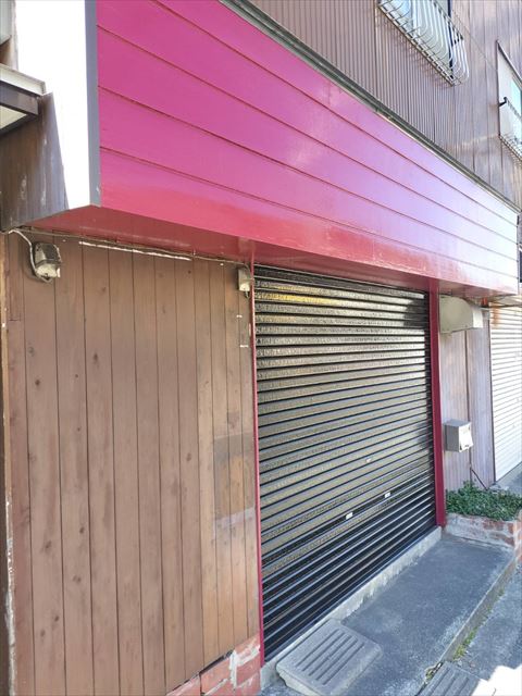 店舗　昼はCAFE　夜はBARで癒しの場所