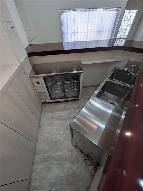 店舗　昼はCAFE　夜はBARで癒しの場所